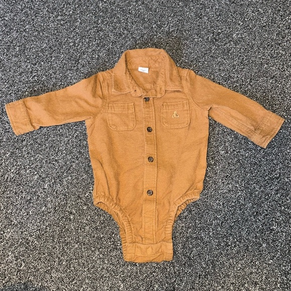 Baby Gap Button Down Onesie - Picture 1 of 3